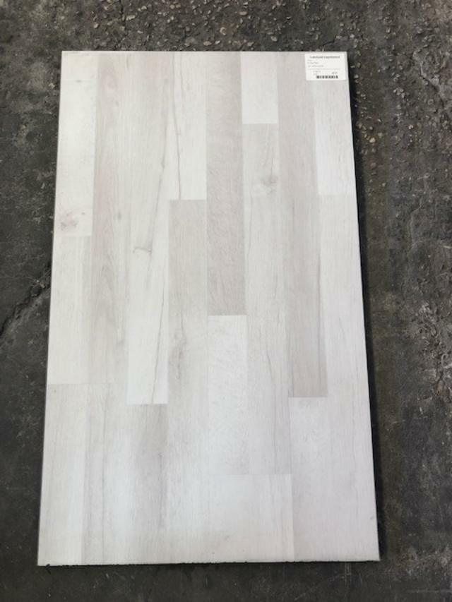 LVP - Artic White 500115