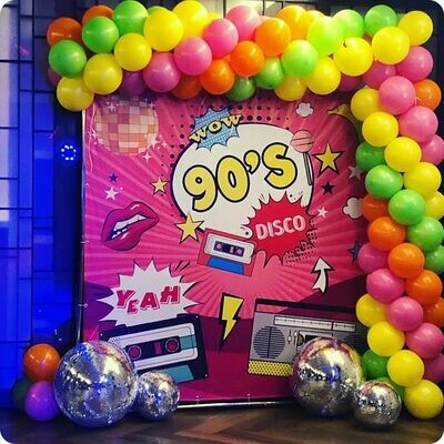 Фотозона ДЕВЯНОСТЫЕ ГОДЫ (90's) Фотозона ДЕВЯНОСТЫЕ ГОДЫ (90's)