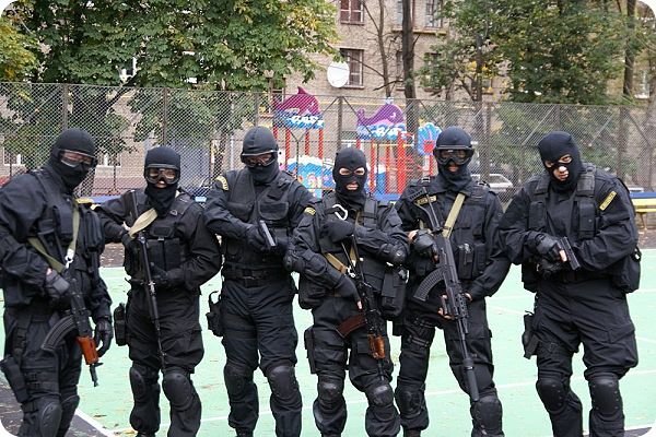 Розыгрыш НАРЯД ОМОНА - В ОФИС ИЛИ НА ДОМ Р08ДФ9