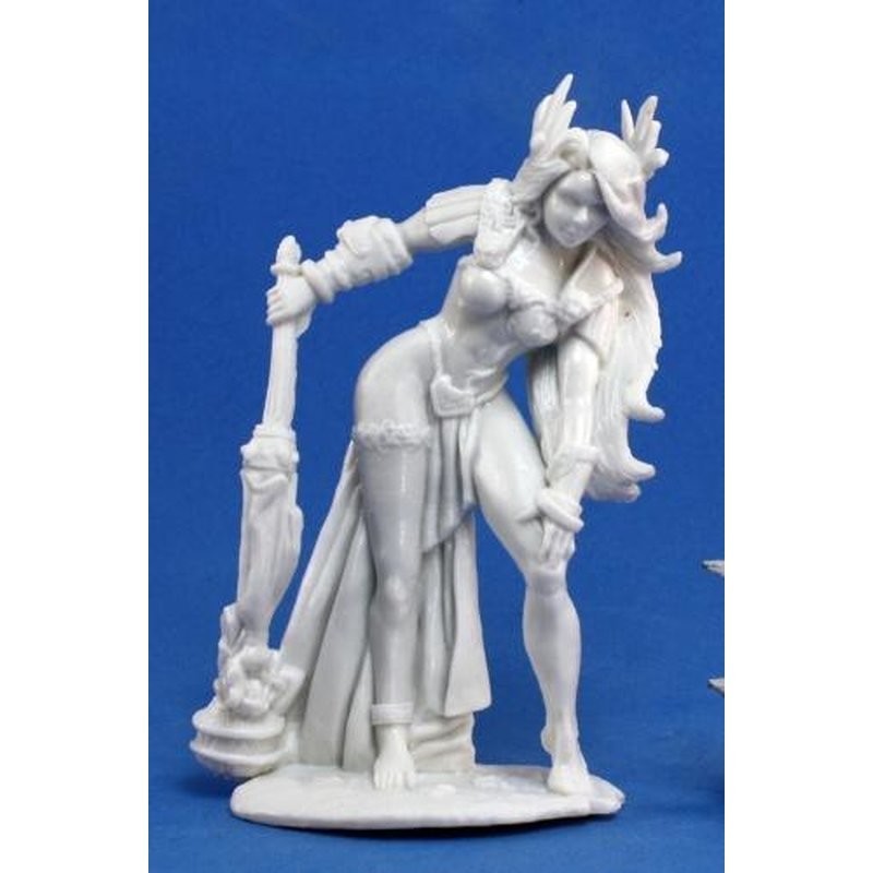 Yephima, Female Cloud Giant - Reaper Bones Yephima, Female Cloud Giant - Reaper Bones