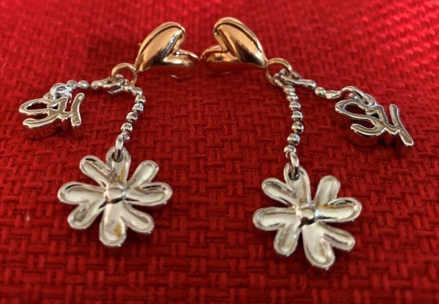 ORECCHINI SWEET YEARS FIORE PENDENTE ACCIAIO ORECCHINI SWEET YEARS FIORE PENDENTE ACCIAIO