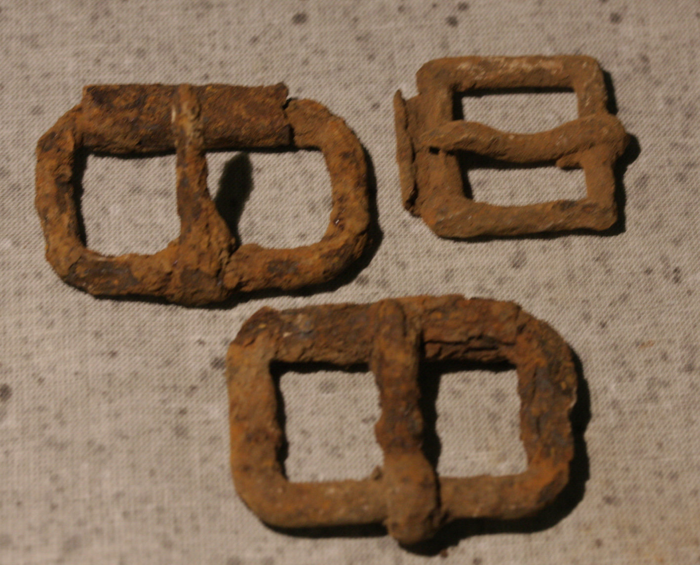JUST ADDED ON 11/15 - CULPEPER, VIRGINIA - Three Roller Buckles WB-CLP08