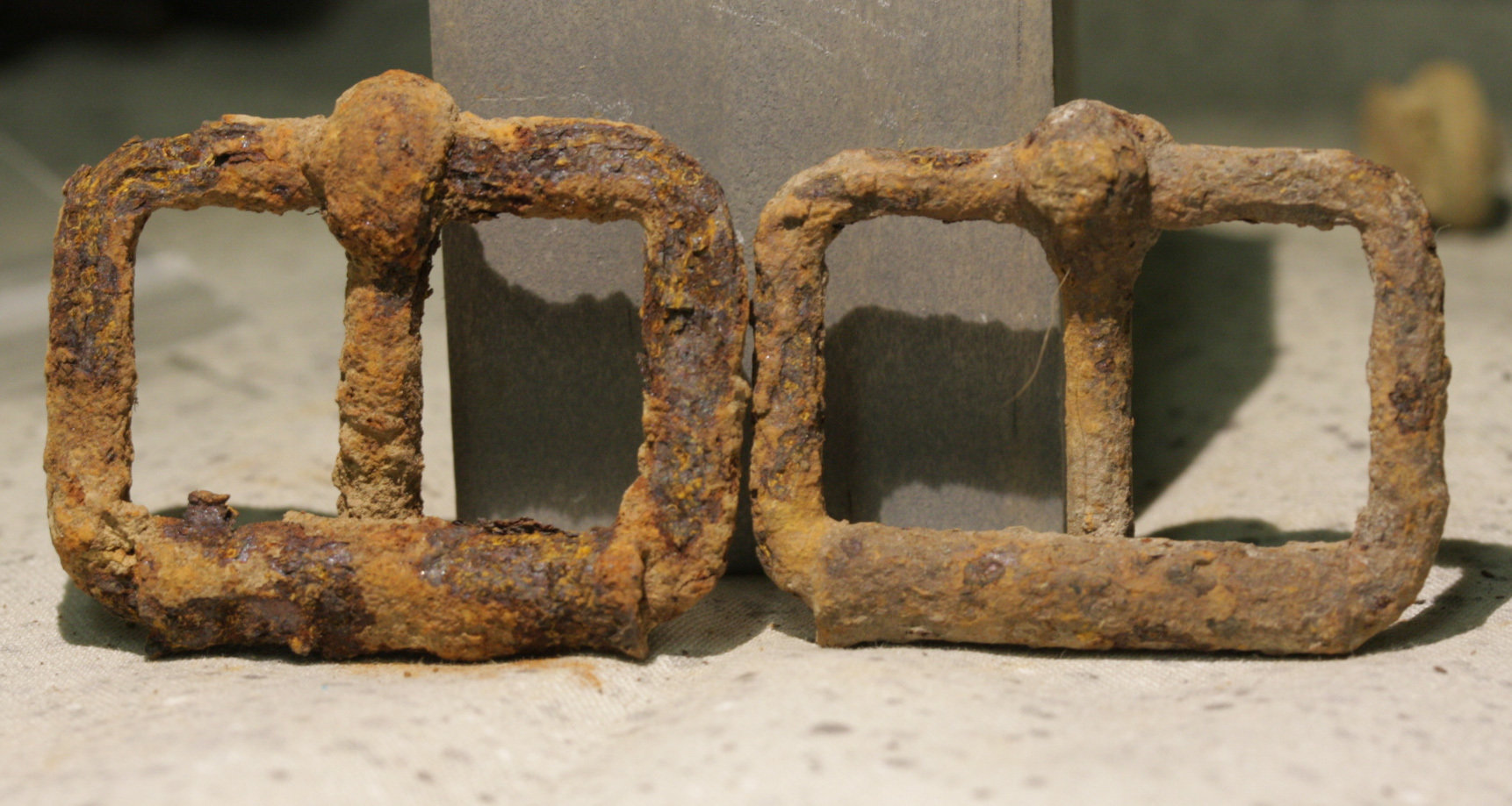 JUST ADDED ON 5/10 - GETTYSBURG - DEVIL'S DEN - ROSENSTEEL FAMILY - Two Roller Buckles GR-IRDDK01