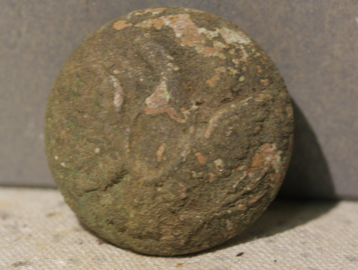 JUST ADDED ON 5/10 - GETTYSBURG - DEVIL'S DEN AREA - ROSENSTEEL FAMILY - Eagle Coat Button GRH-DDA201