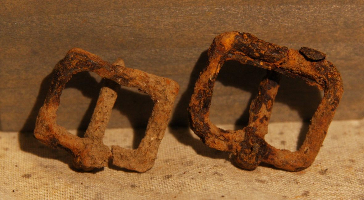CLEARANCE - REDUCED 30% - GETTYSBURG - DEVIL'S DEN - ROSENSTEEL FAMILY - Two Small Roller Buckles