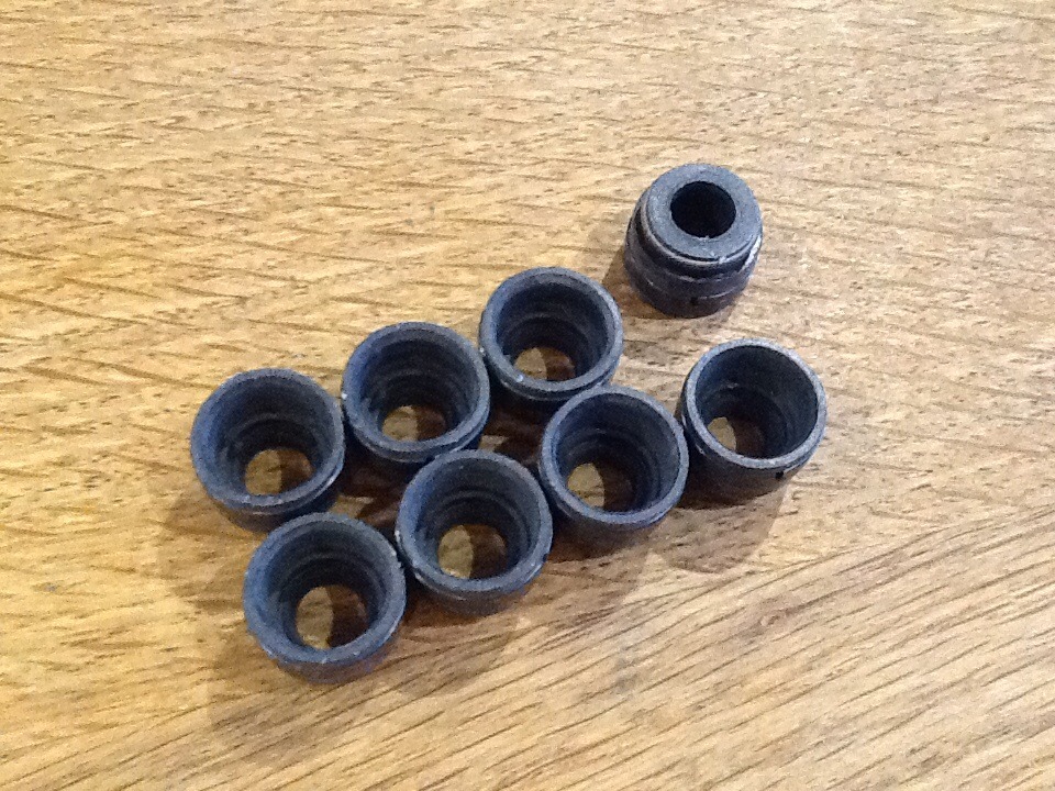 Valve Stem Oil Seals 1.6, Set of 8 01069