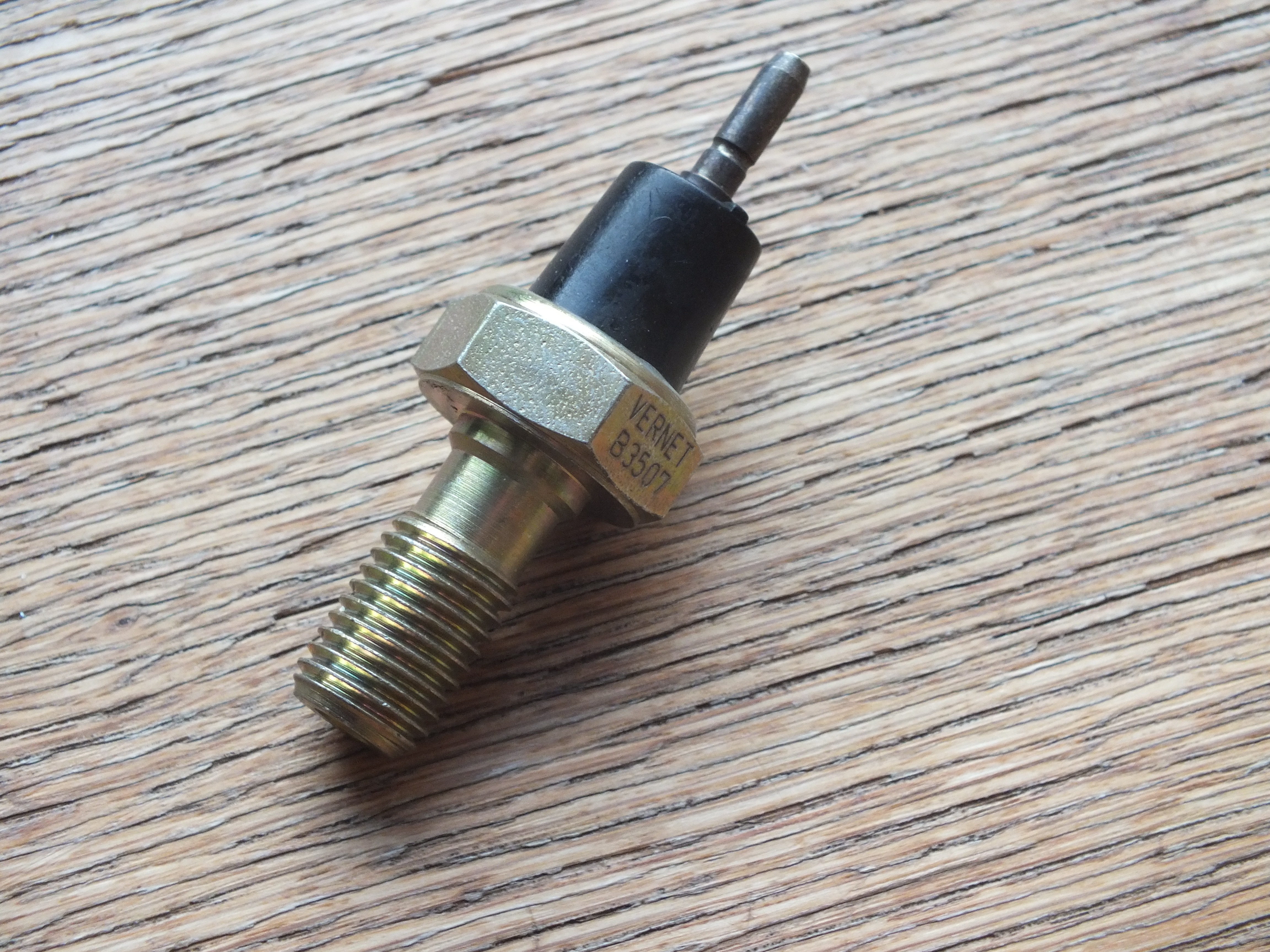 Low Oil Pressure Switch 01137