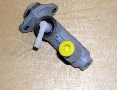Clutch Master Cylinder Murena 2.2 10023
