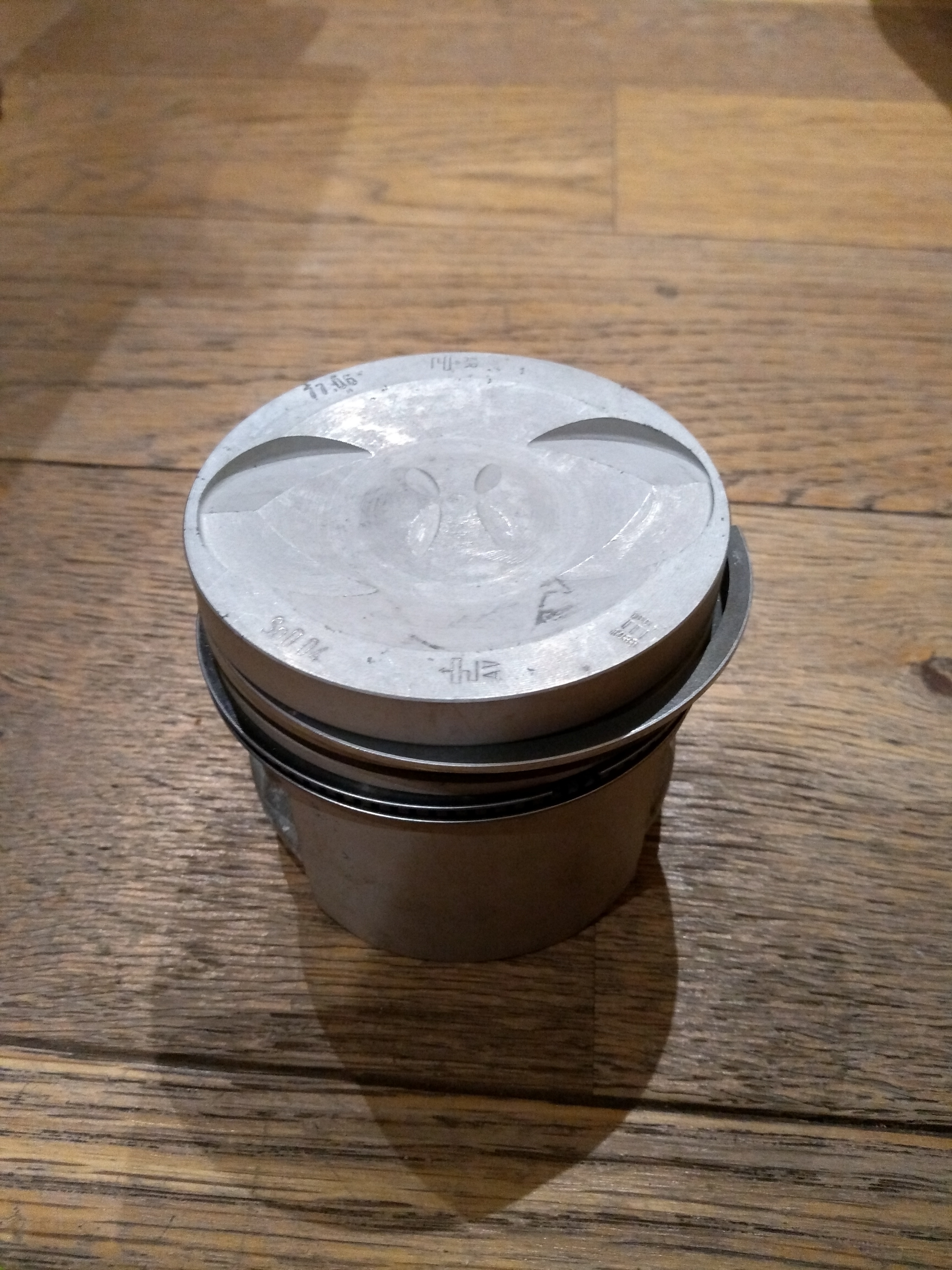 Mahle Pistons for 1442 Engine +0.40 Oversize