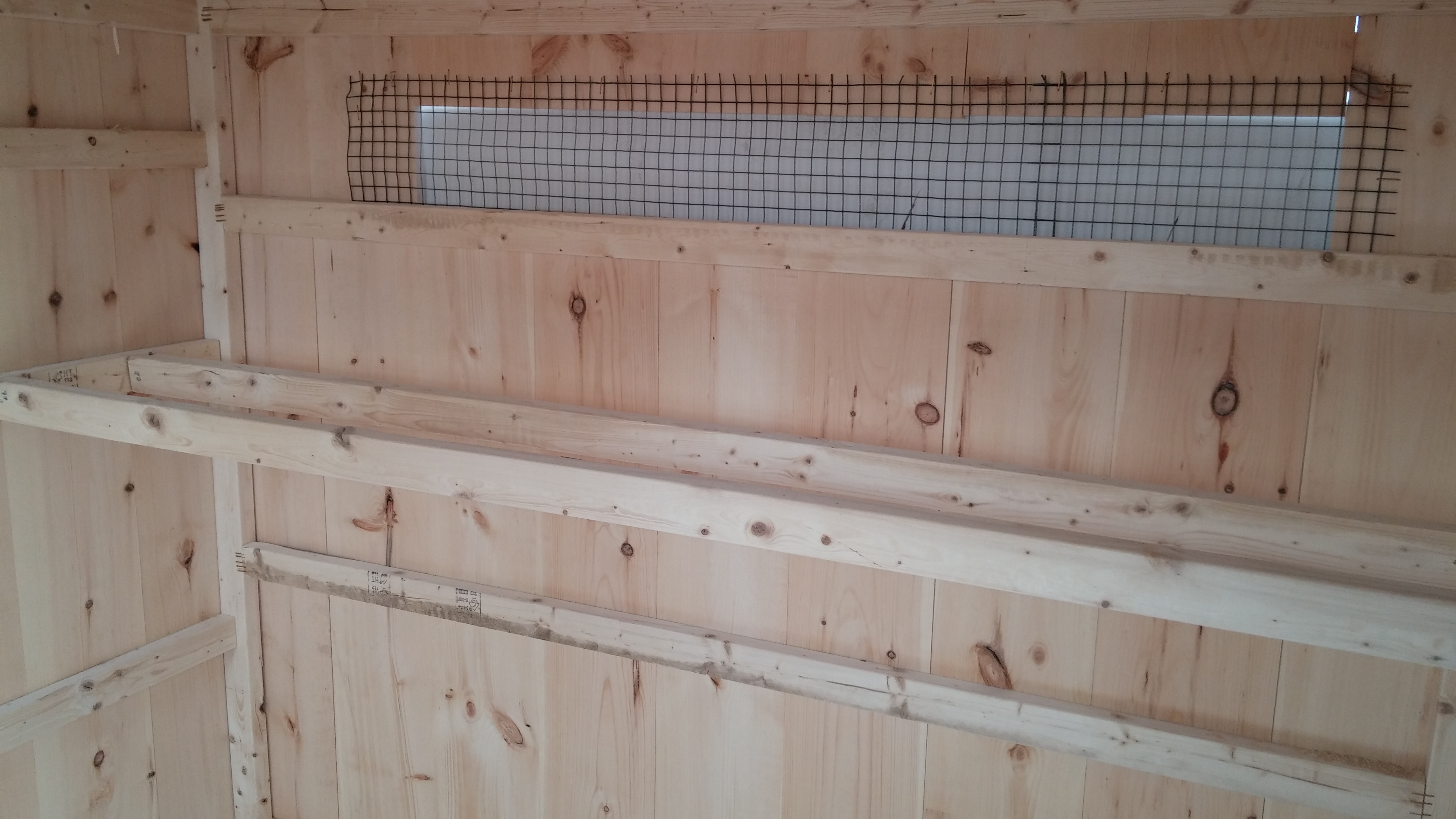 Coop Shed 10x16 white