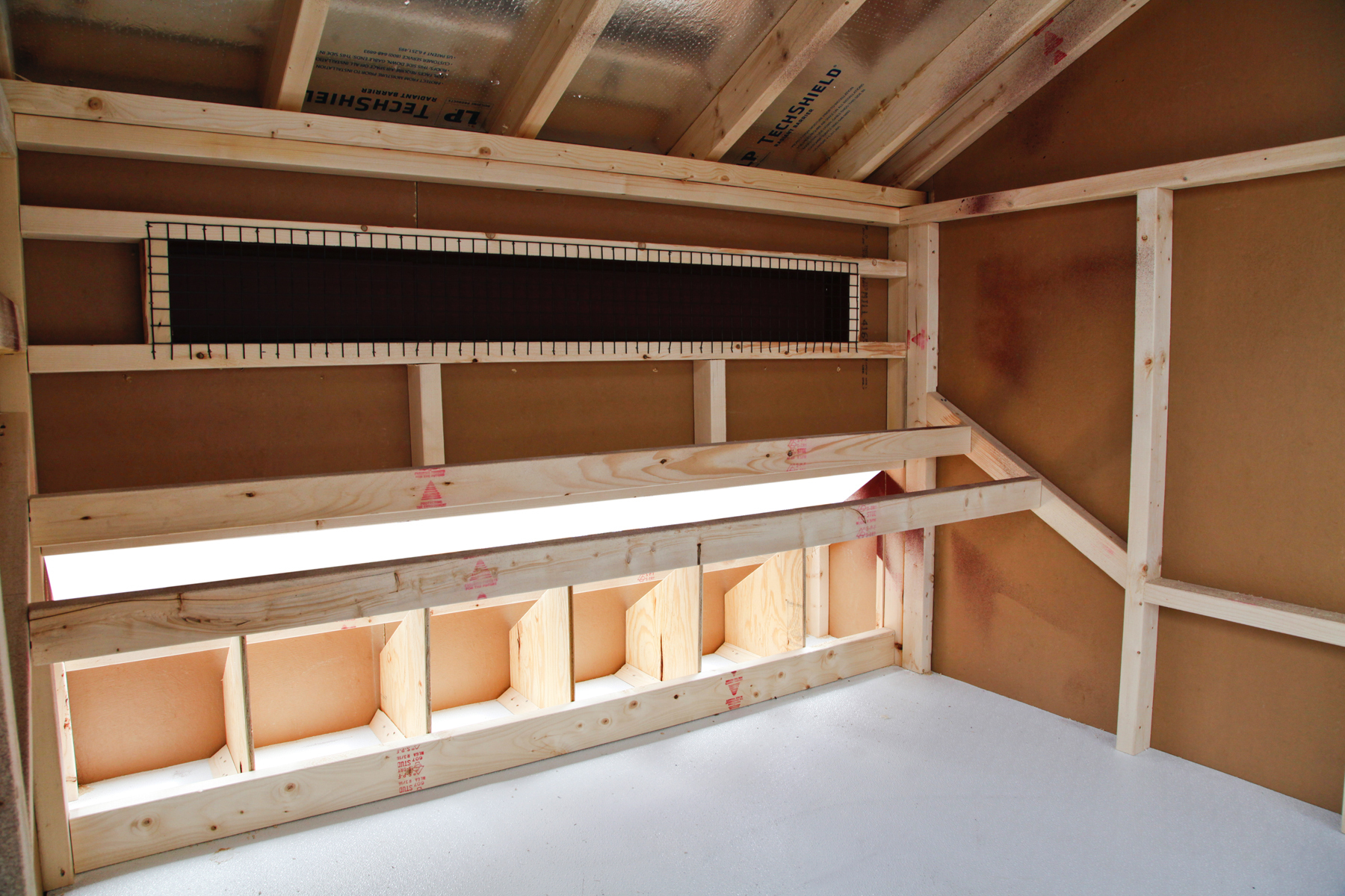 IHS Quaker 8x12 Combo Coop