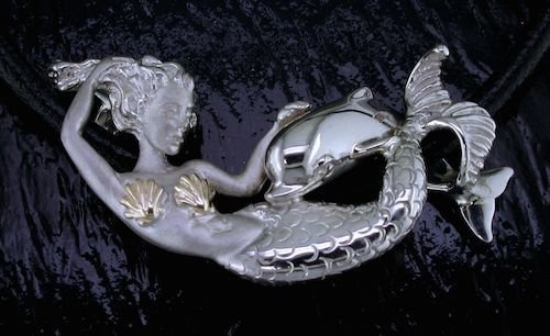 DESIGNER JEWELRY-14k GOLD AND STERLING SILVER MERMAID w/DOLPHIN NECKLACE SGN106-18