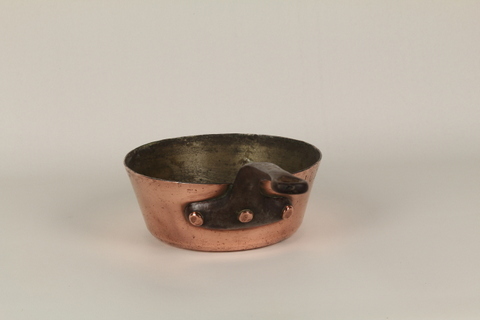 Lutetia Pan