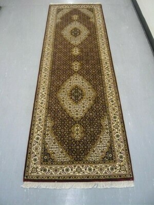 Fine Indian Runner 8' ( Silk Highlights ) Fine Indian Runner 8' ( Silk Highlights )