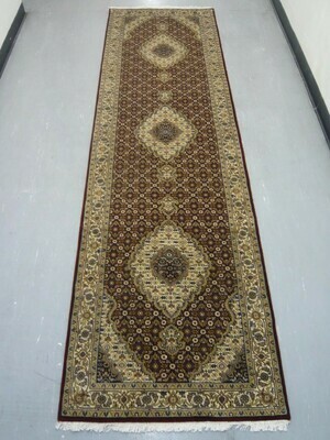 Fine Indian Runner 10' ( Silk Highlights ) Fine Indian Runner 10' ( Silk Highlights )