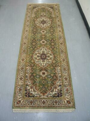 Indian Chakhari Runner 8' Green/Cream Indian Chakhari Runner 8' Green/Cream