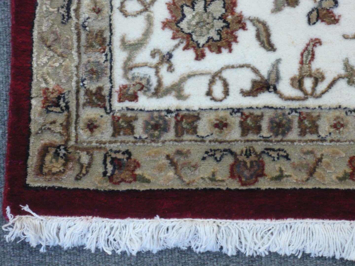 Fine Indian Wool/Silk Rug