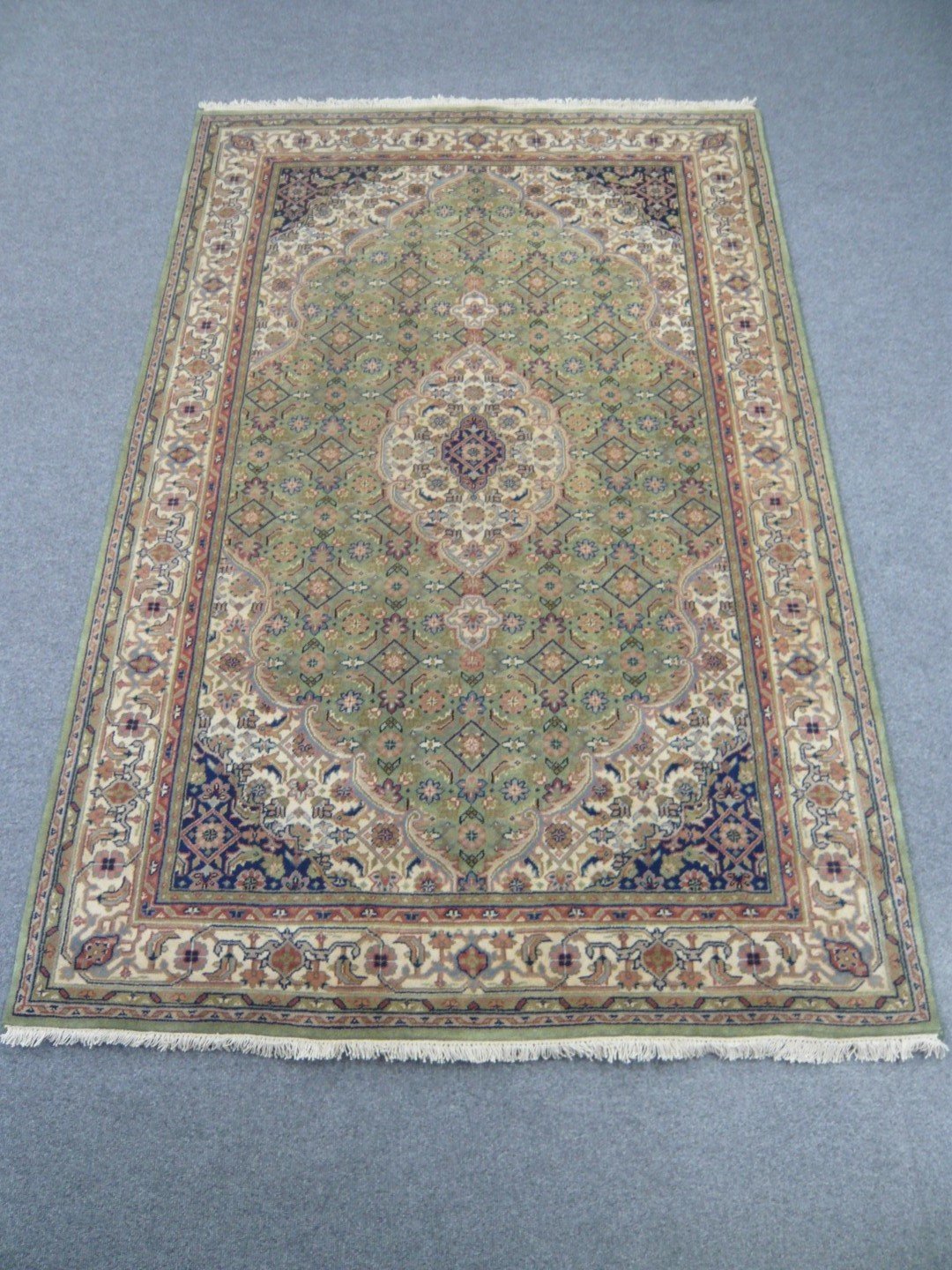 Indian Chakhari Rug Green Cream Online Shop Oriental Rugs