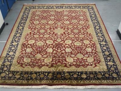 Very Fine Indian Wool/Silk Rug Very Fine Indian Wool/Silk Rug