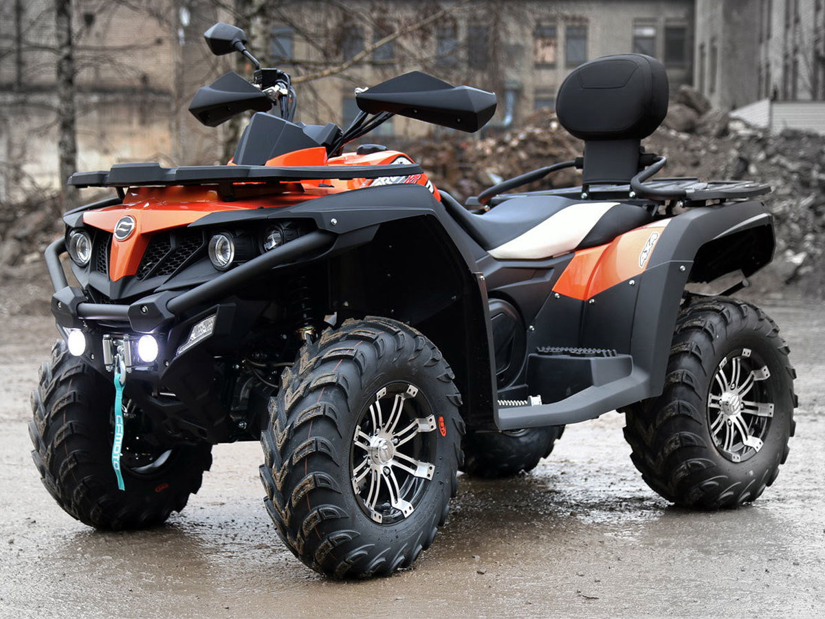 CF MOTO CFORCE 550 EPS