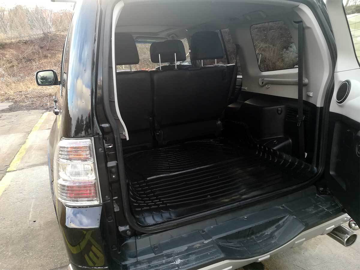 Mitsubishi Pajero 3.2 Full oprema