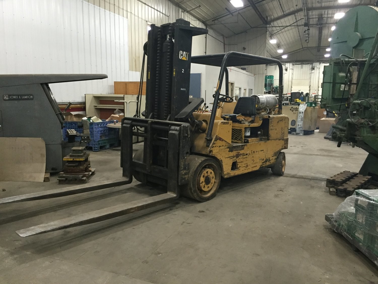 20,000lb CAT Forklift For Sale 10 Ton Store Affordable