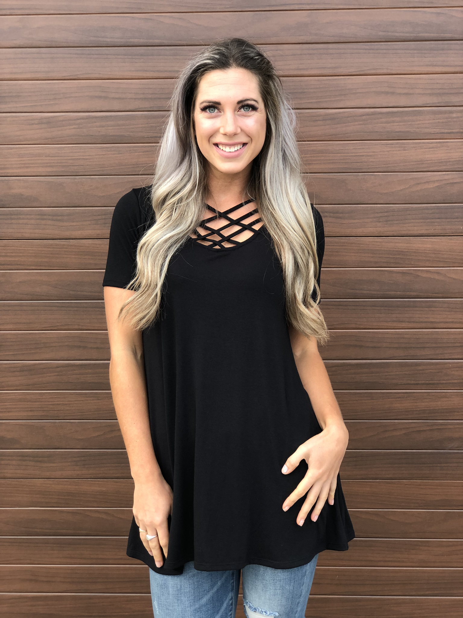 The Criss Cross Tee - Black 83361