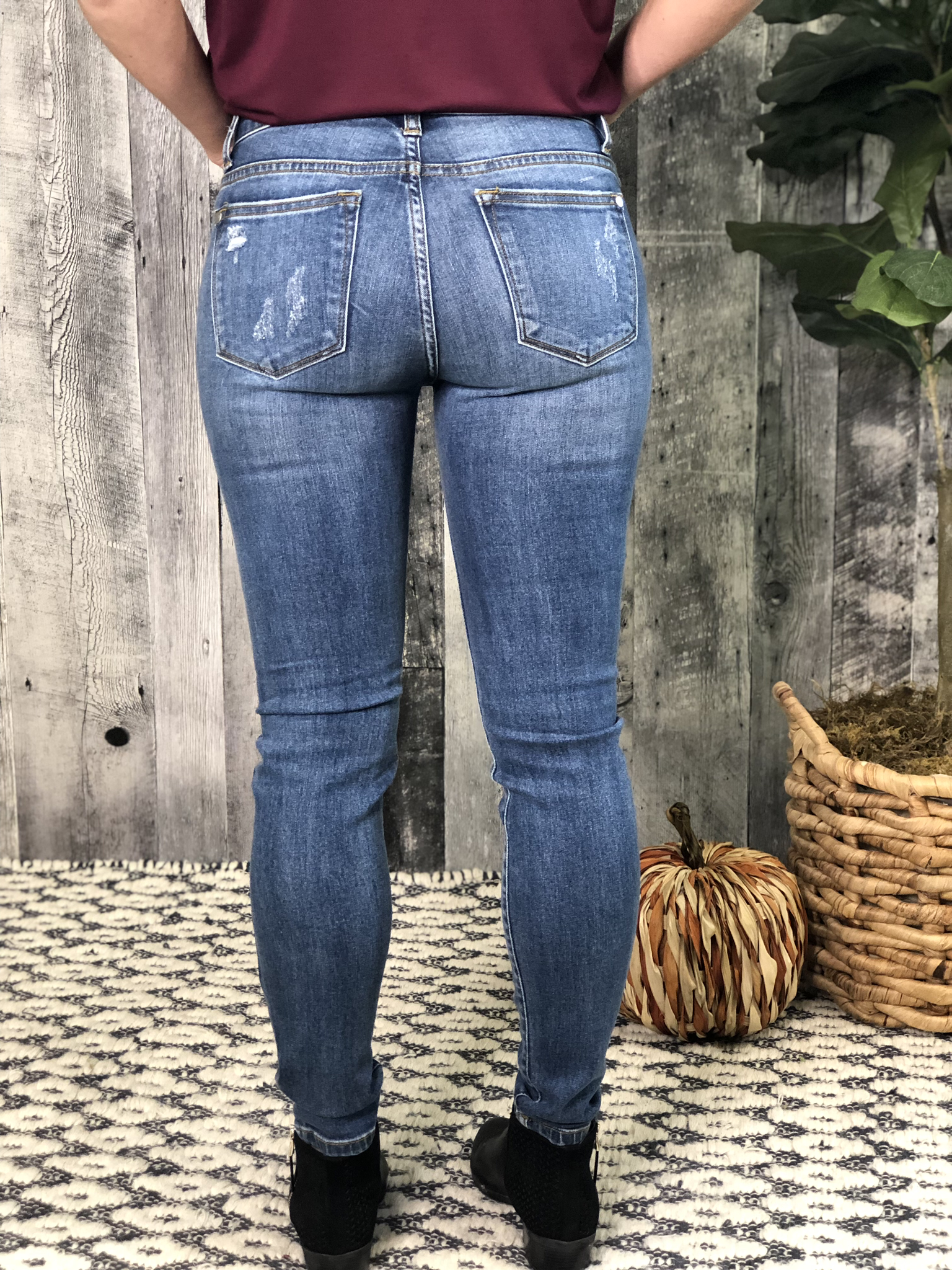 Judy Blue Light Wash Distressed Skinny Jean