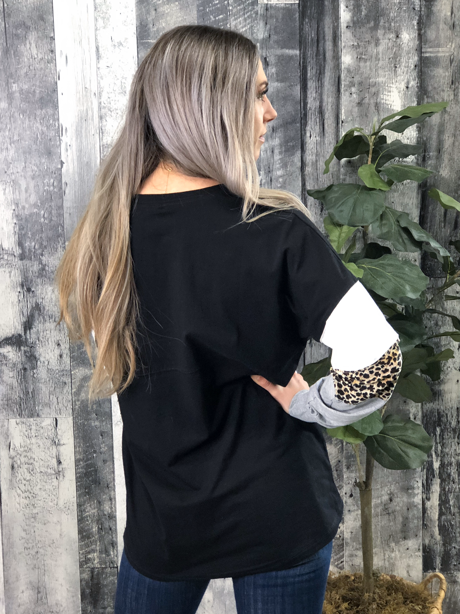 Color Block Sleeve Sweatshirt - Black
