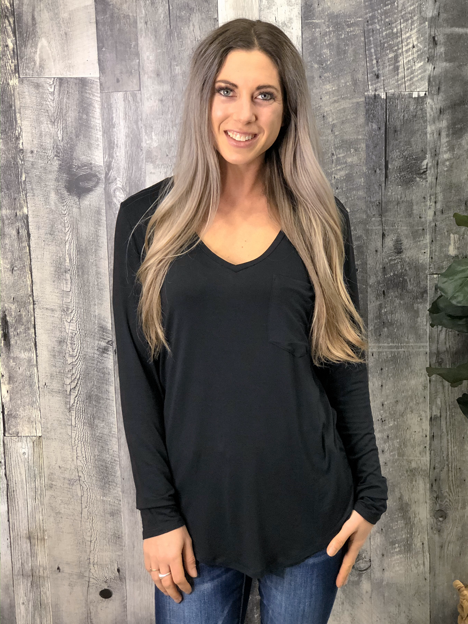 Premium Basic long sleeve V Neck Pocket Tee - Black 84129