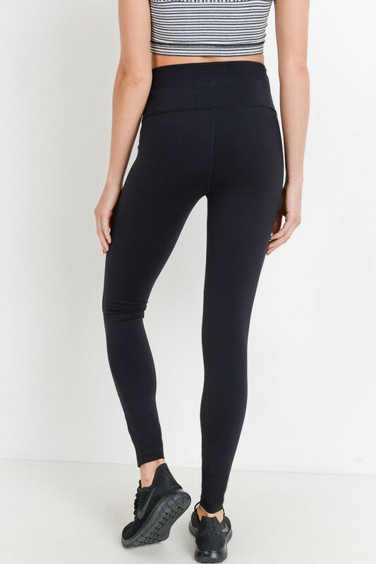 Athletic Legging - high performance basic black leggings