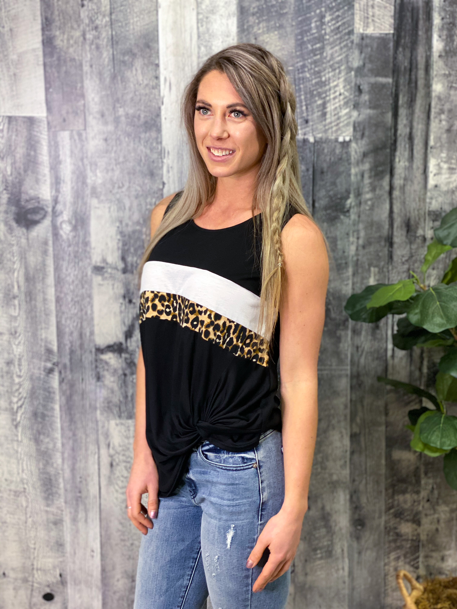 Front Twist Tank - Black