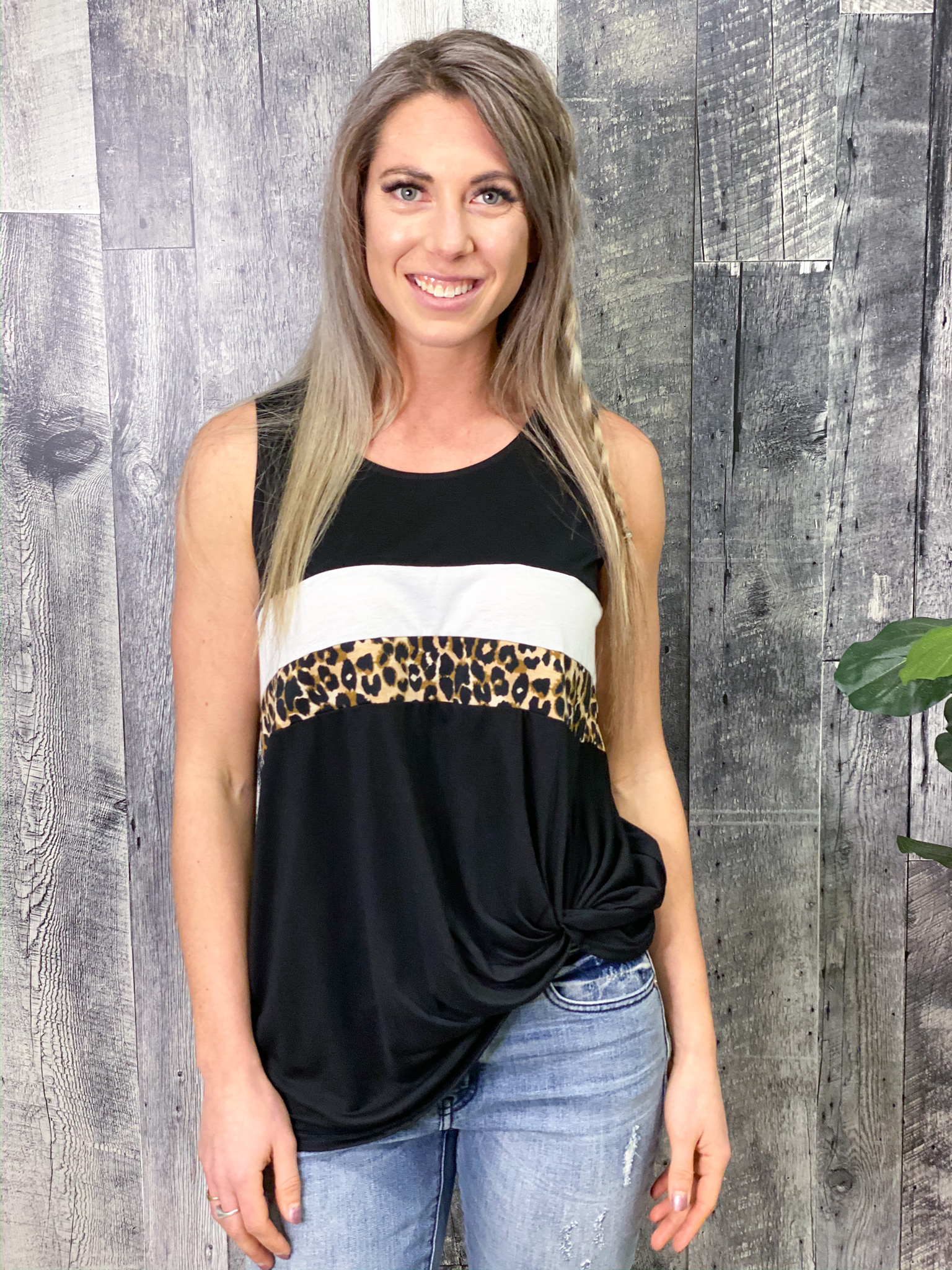 Front Twist Tank - Black