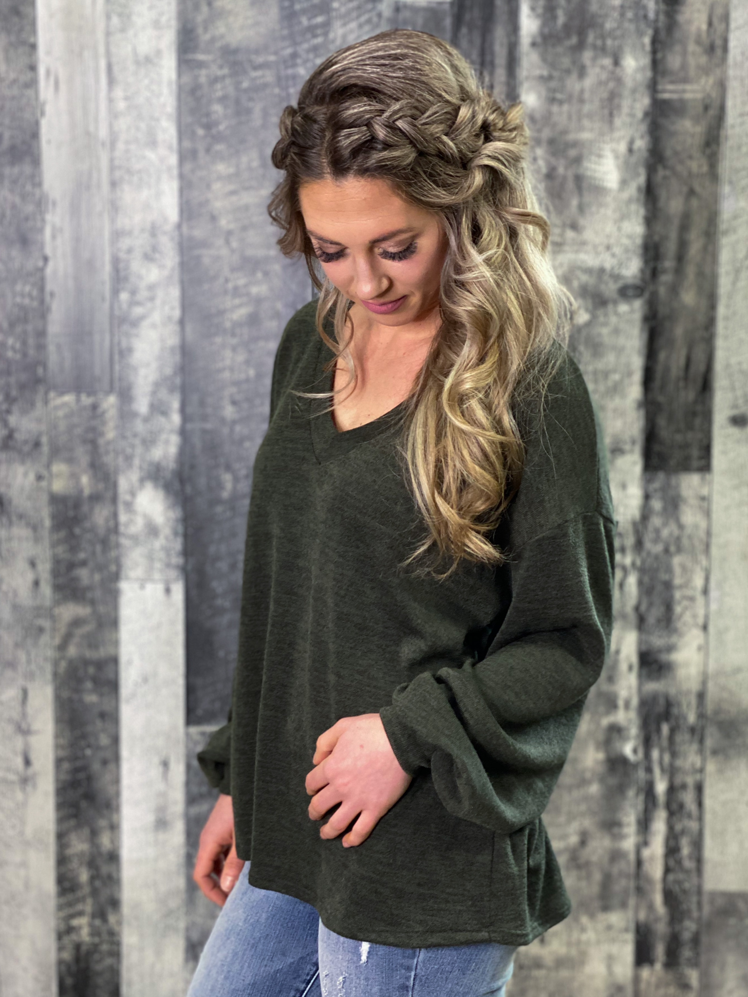 Green Vneck Bubble Sleeve Sweater