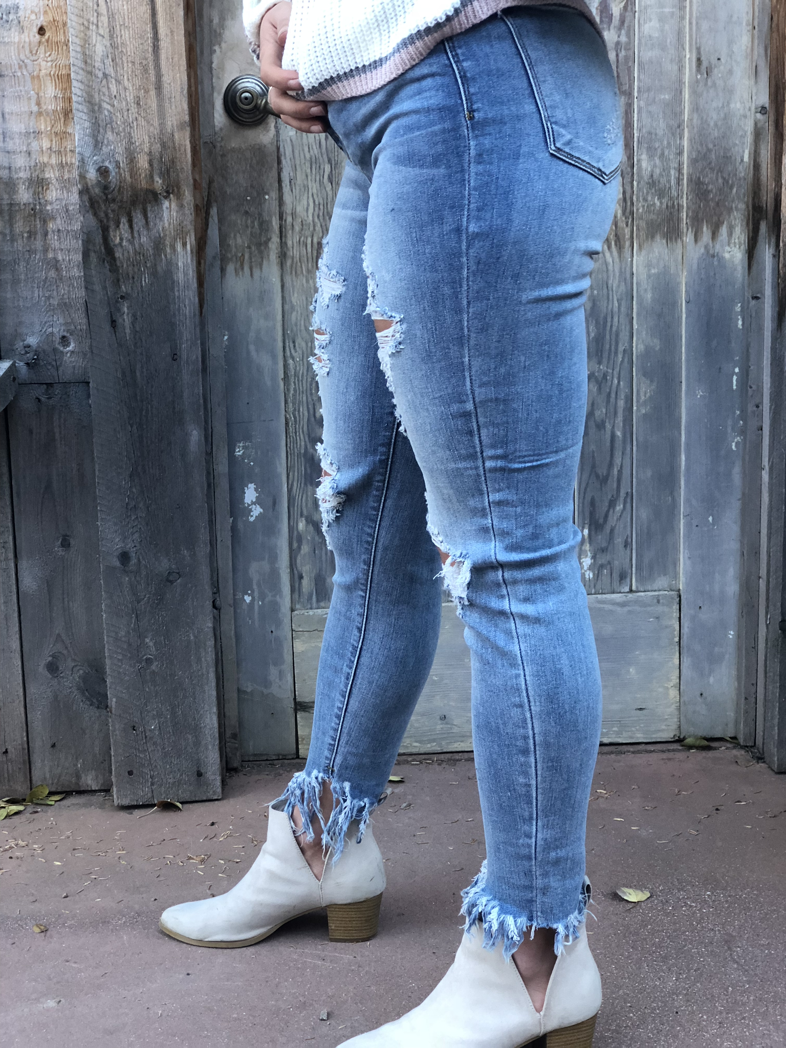 Distressed Ankle Frey Crop Jeans