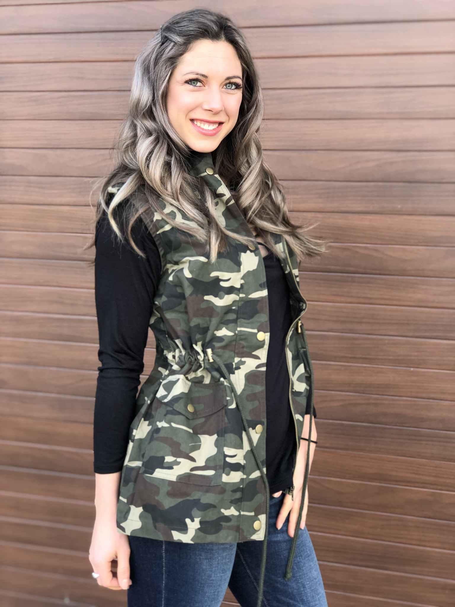 The Bentley Vest- Dark Camo