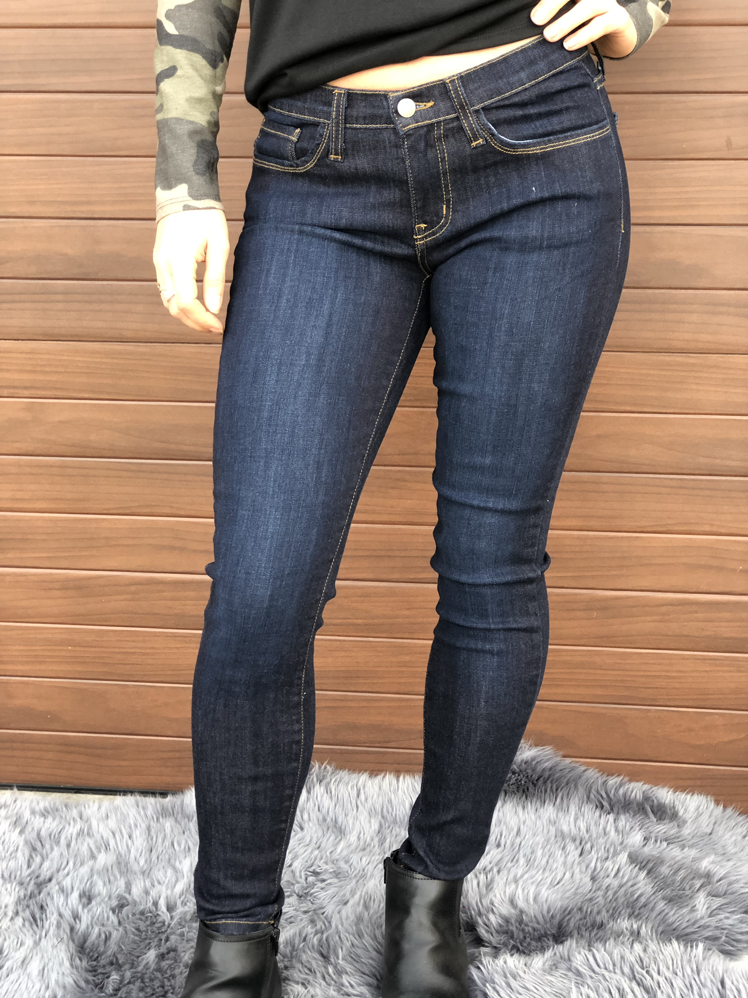 Judy Blue Classic Mid Rise Dark Skinny Jean 1544