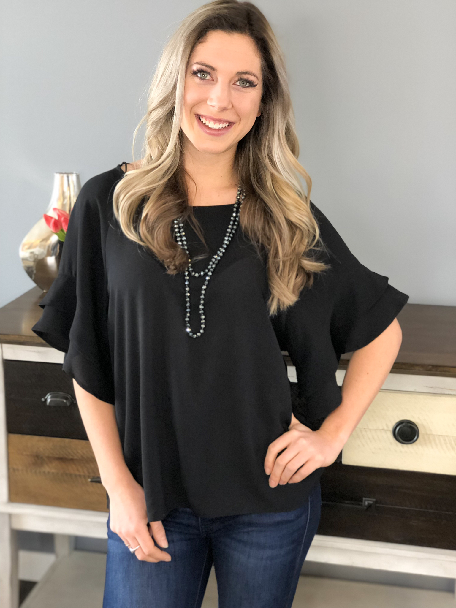 The Kelowna Shift Ruffle Top - Black 81702