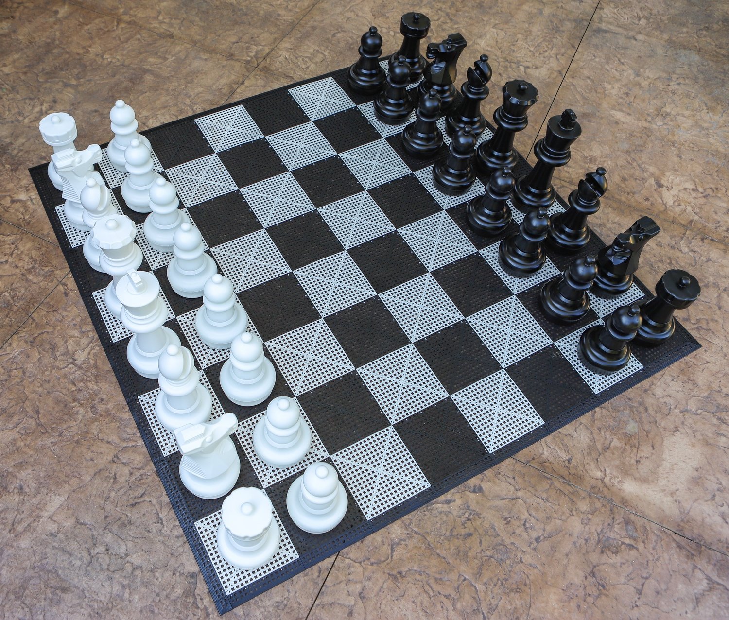 25 Giant Chess Set