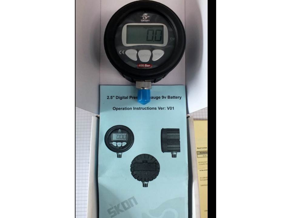 Digital Hydraulic Pressure Test Kit 0700BAR/10,000PSI with Adapters