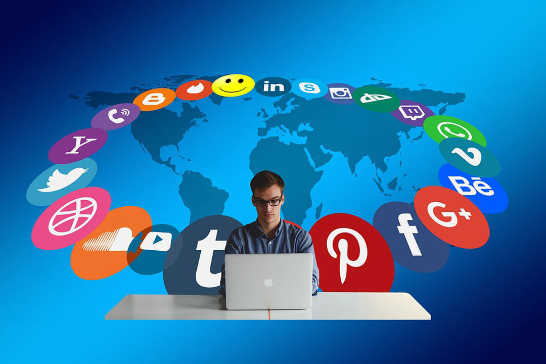 Redes Sociales 15001