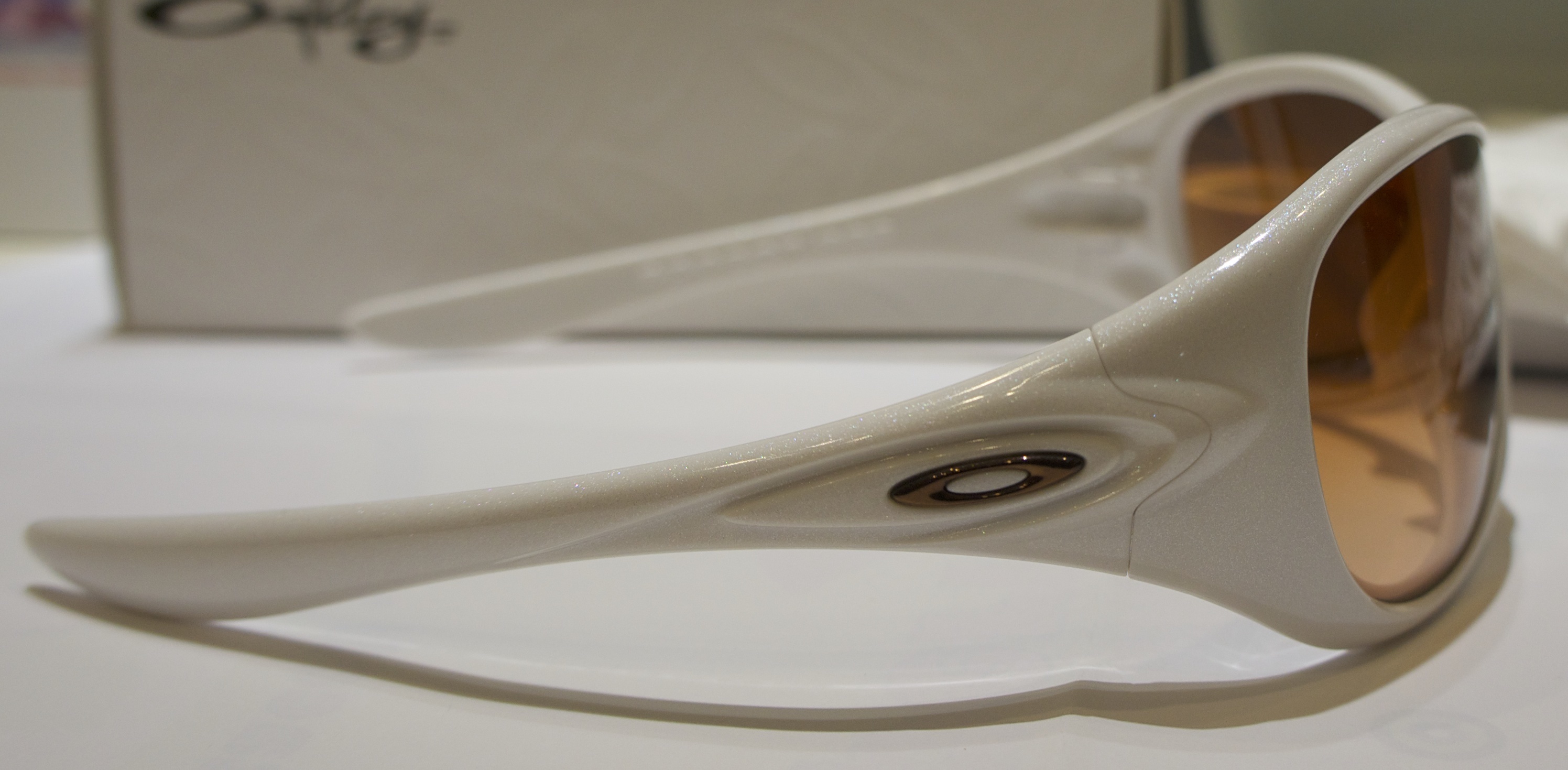 Oakley Speechless - Pearl - VR50 Brown Iridium (difettato)