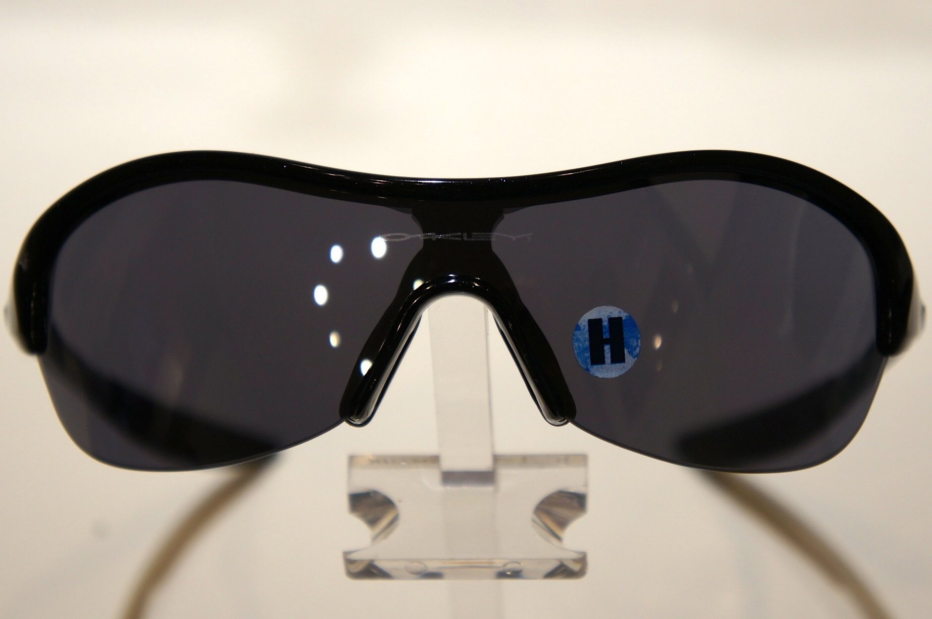 Oakley Endure PACE - Metallic Black - Black Iridium
