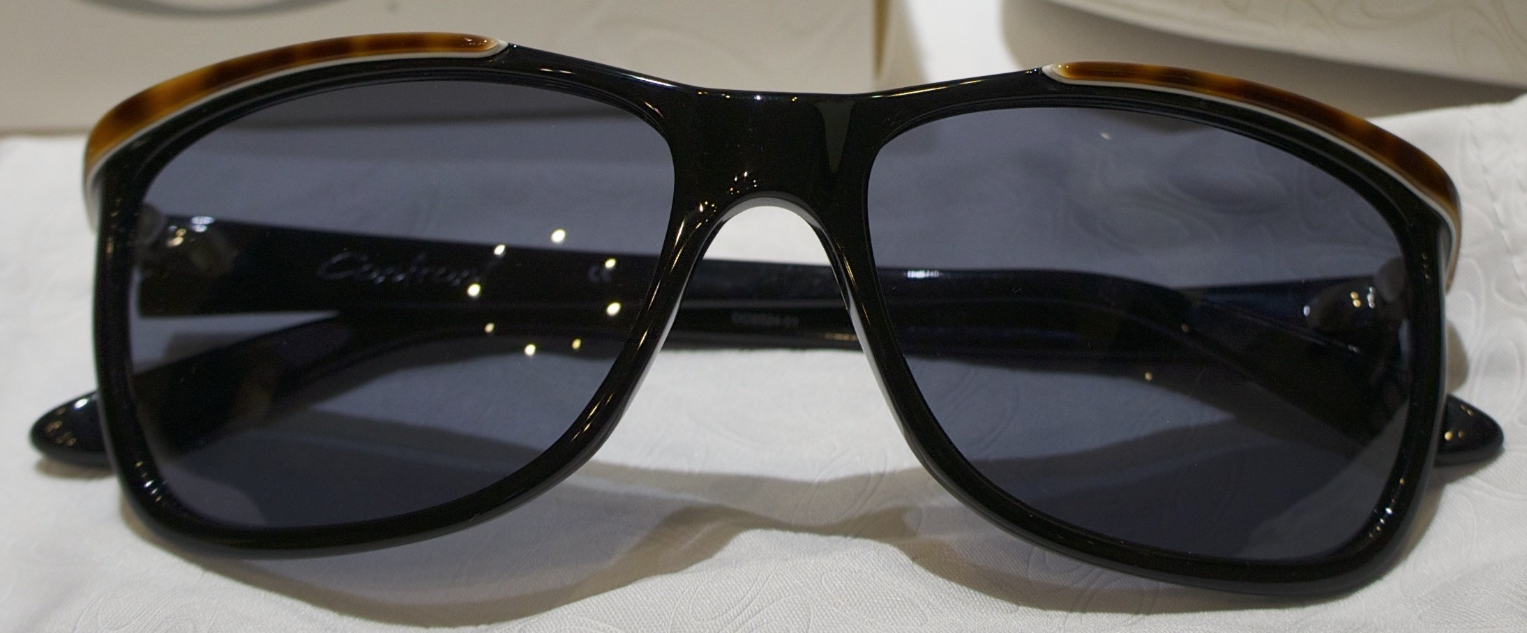 Oakley Confront - Black Tortoise - Grey