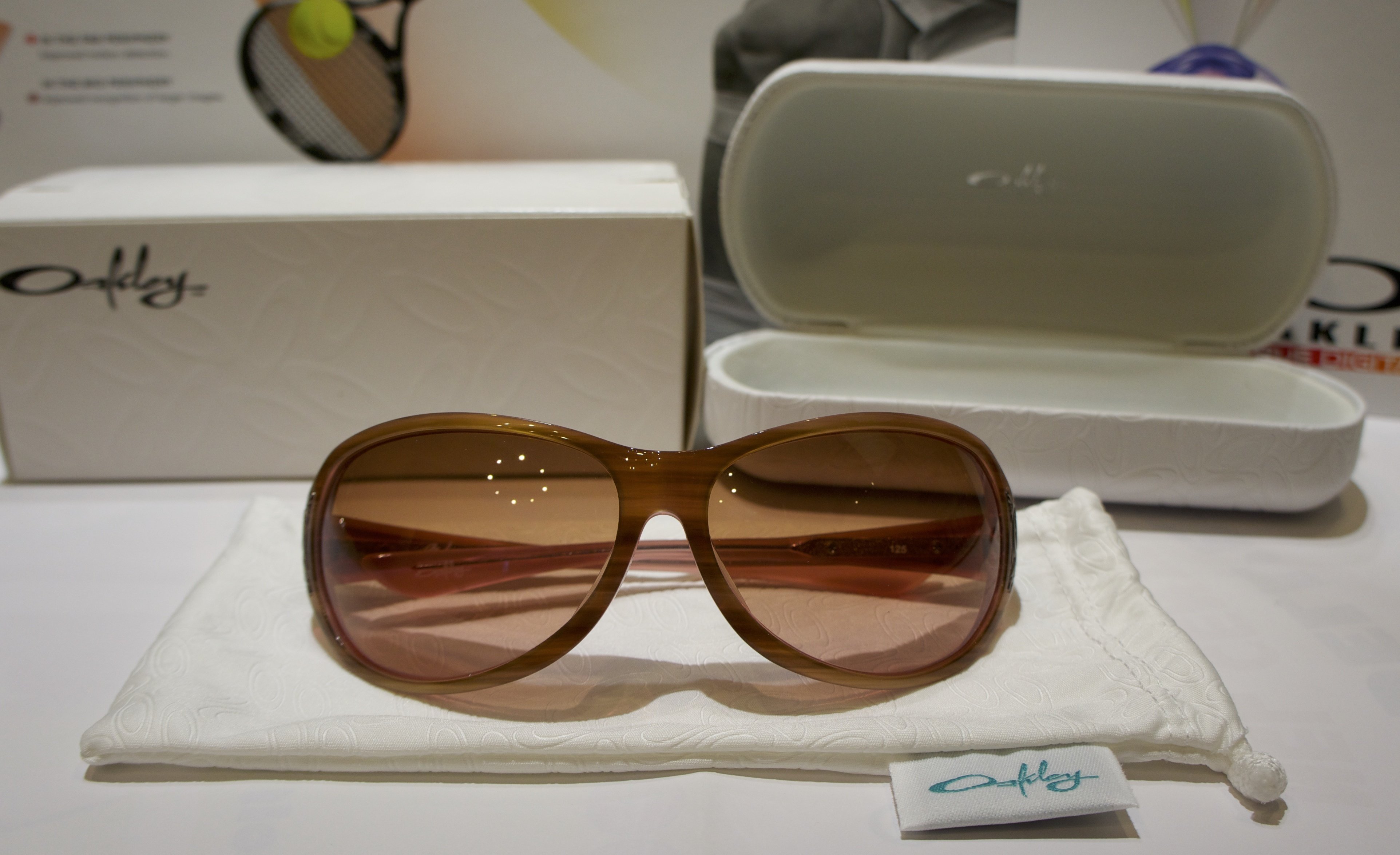 Oakley Belong - Pink Latte - G40 Black Gradient 2005 05-917