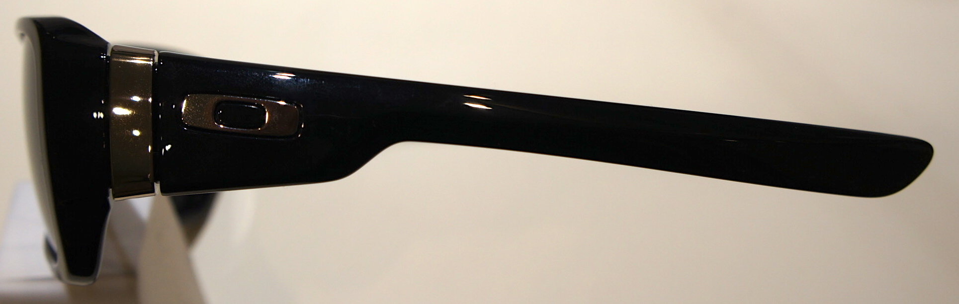Oakley Montefrio - Polished Black - Grey