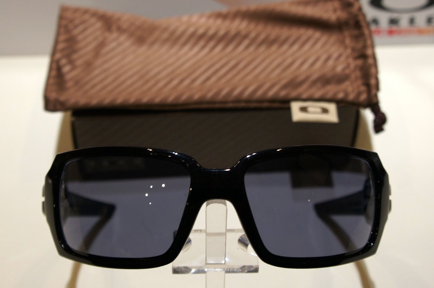Oakley Oil Drum - Polished Black - Grey 9080 03-405