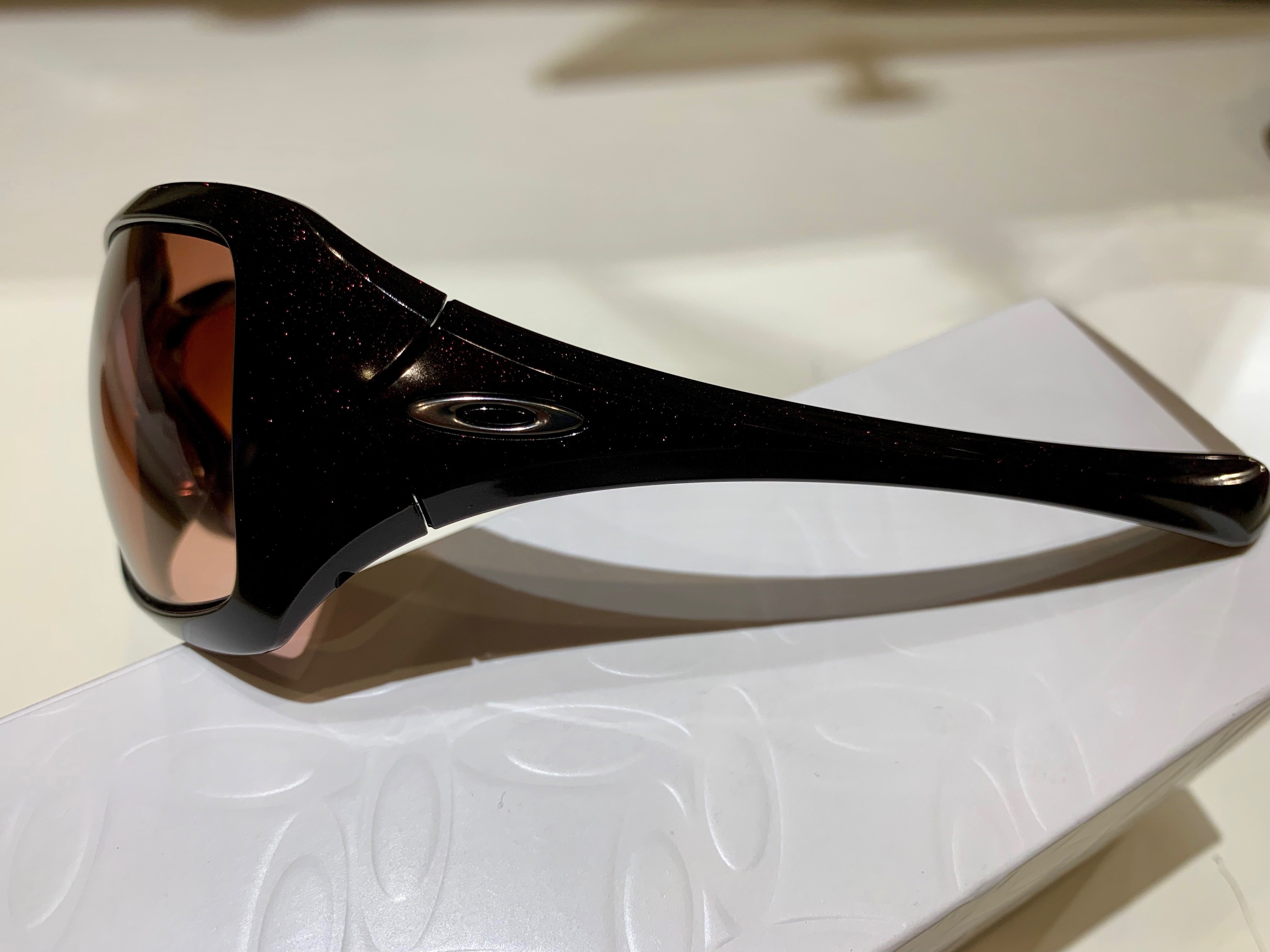 Oakley Ravishing - Cinder Red - G40 Black Gradient