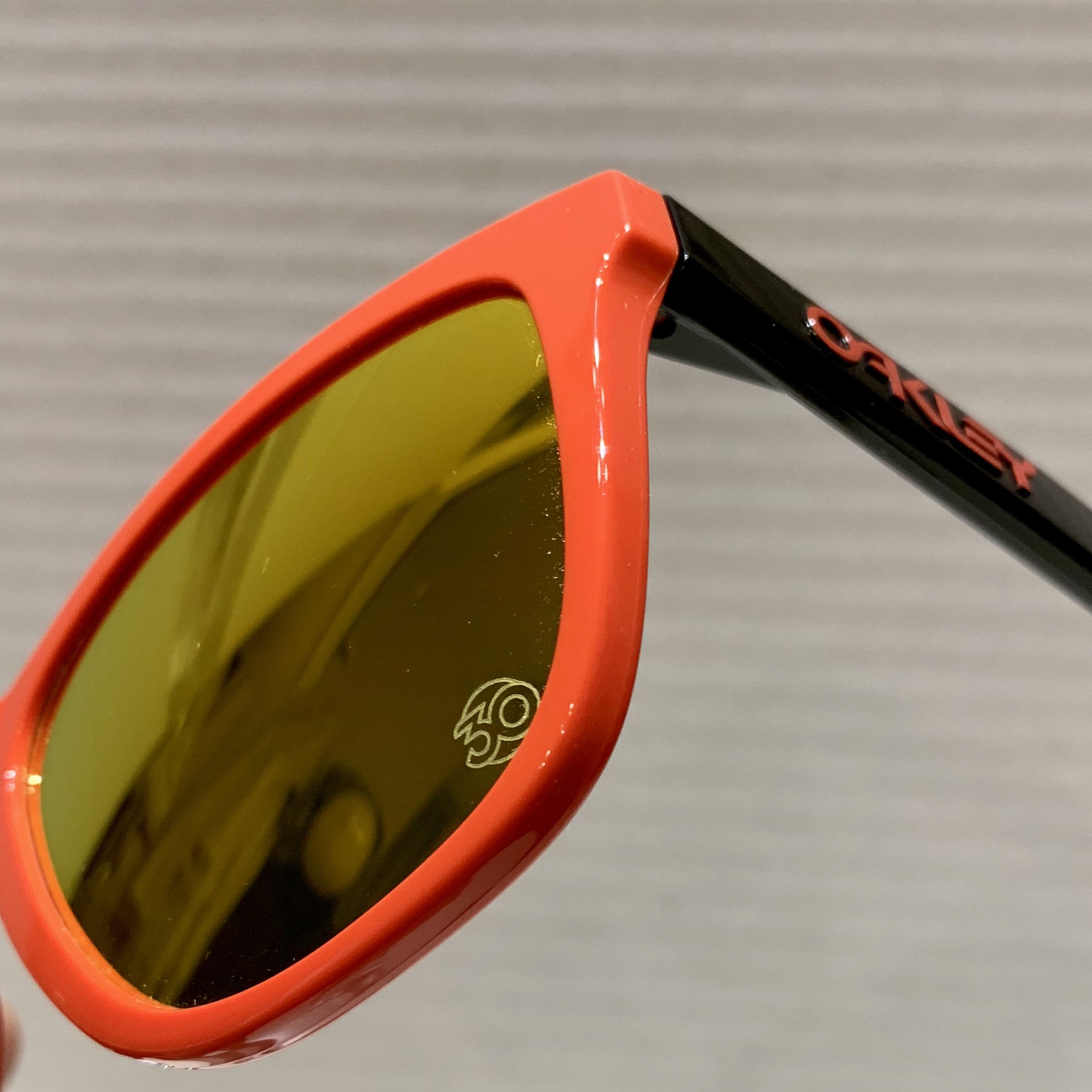Oakley Frogskins 30th anniversary - Heritage Red - fire iridium