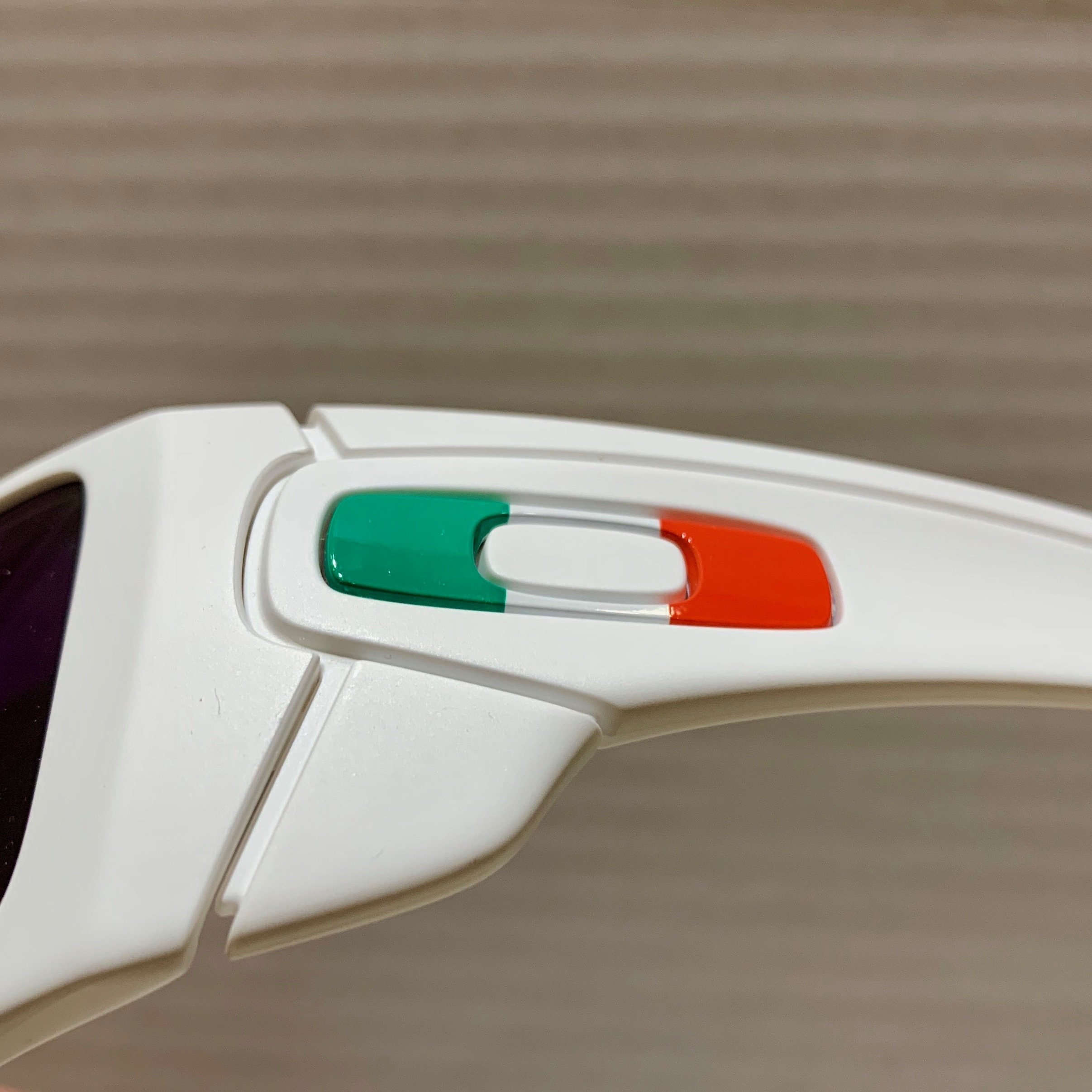 Oakley Batwolf Italy Edition - Matte White - Jade iridium